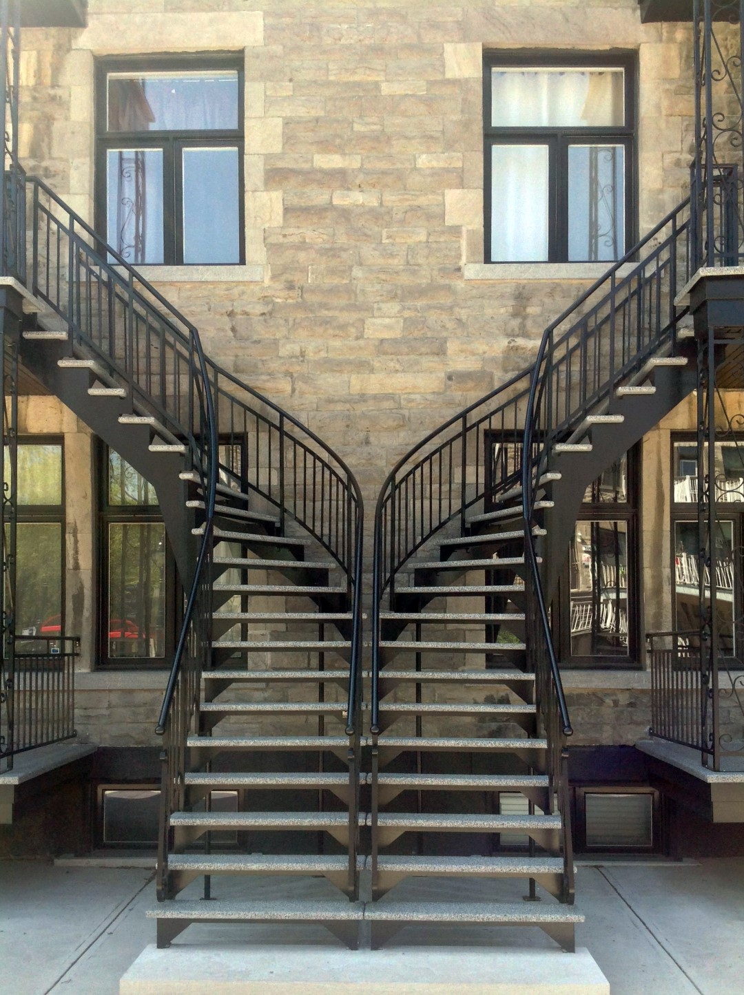 Escaliers en aluminium soudé | Montréal | Bell Aluminium